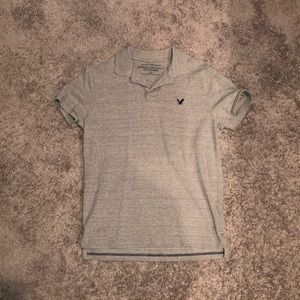 Short-sleeved American Eagle polo shirt